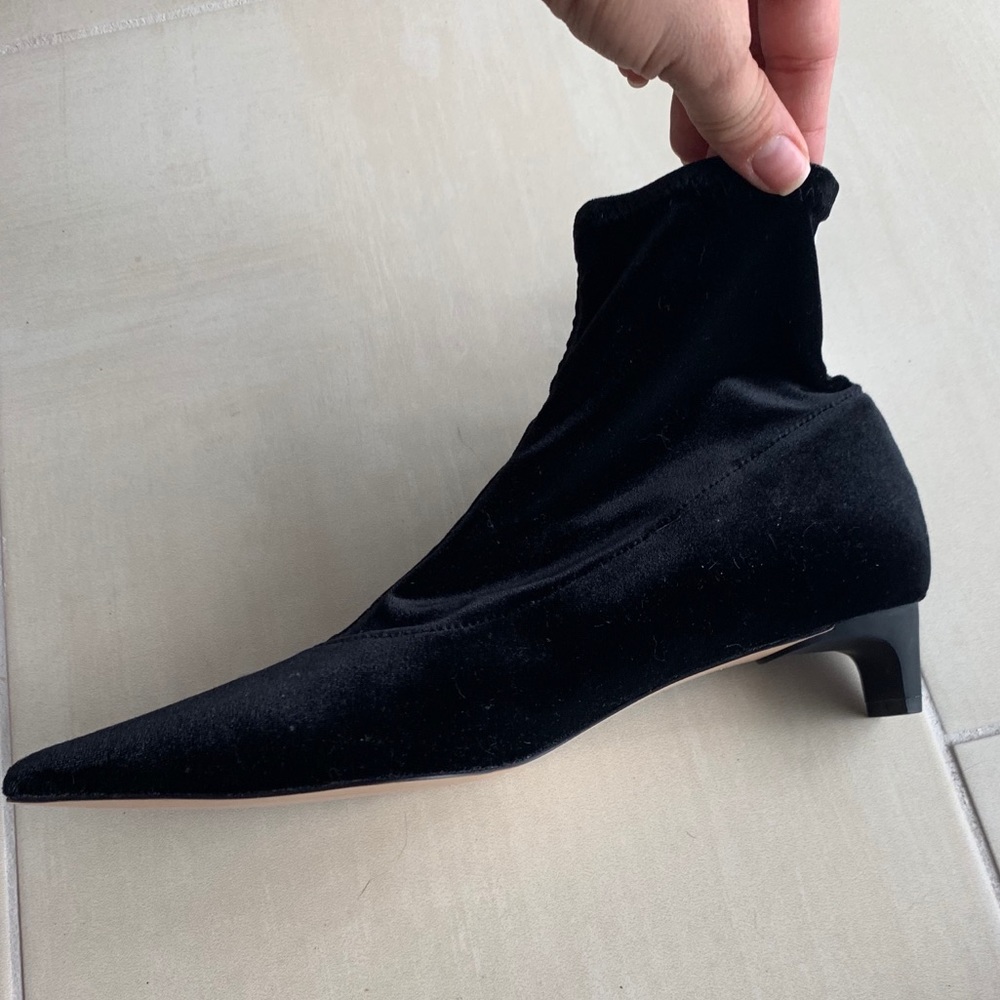 Zara velvet booties new with tags